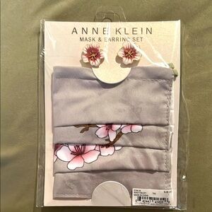 Anne Klein